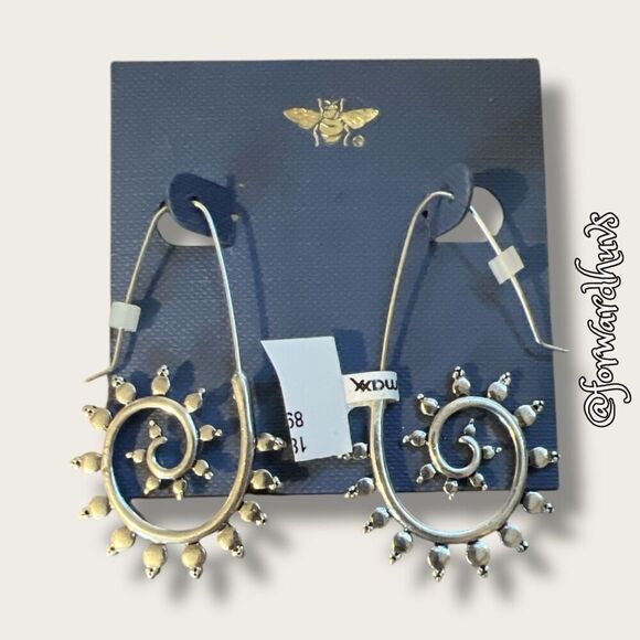 TJ Maxx Open Hoop Spiral Threader Earrings - Picture 4 of 8